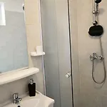 Nicol Apartment *