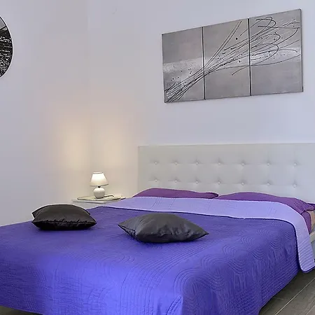 Studio Apartman Nicol Apartment
