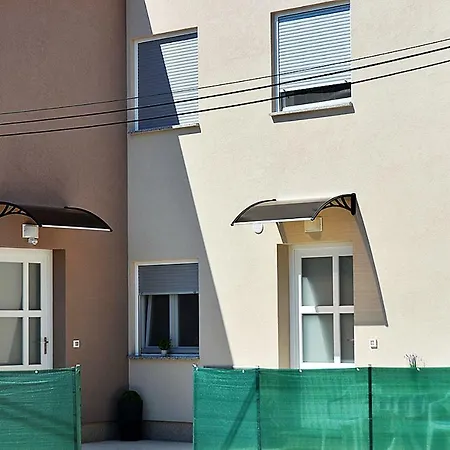 Apartment Nicol